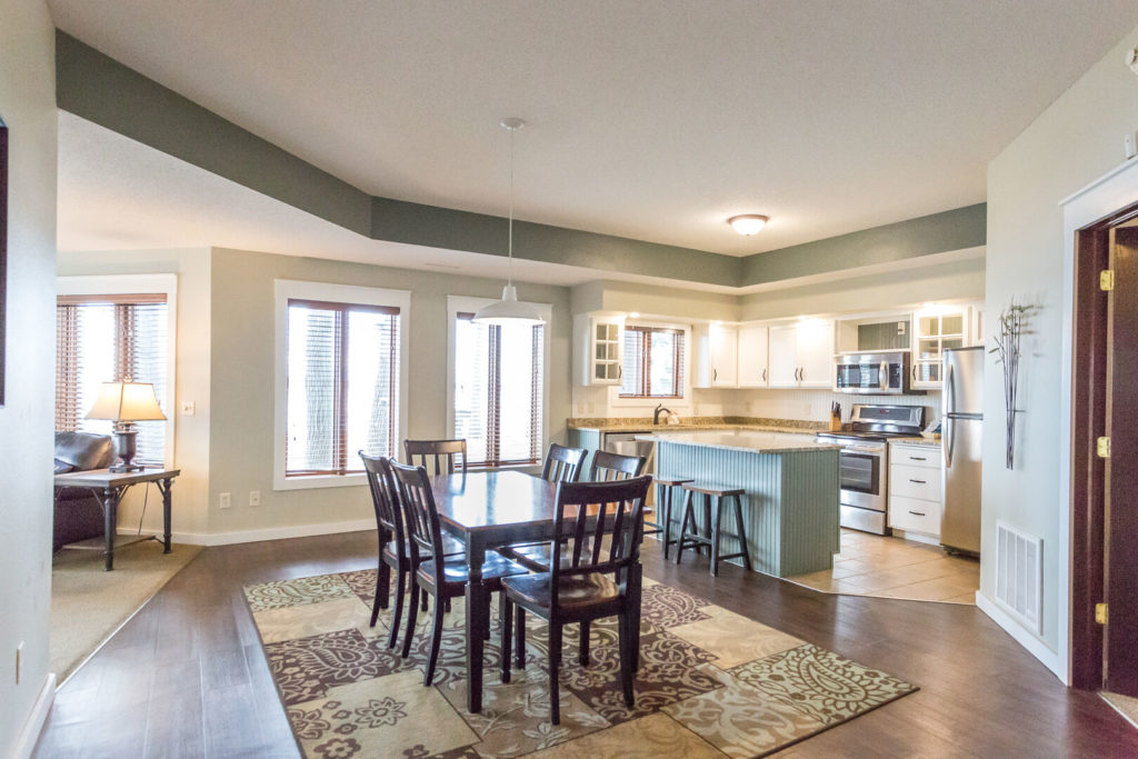 Property Tour: Gull Lake Beach Resorts’ Bay Colony Unit 761 (Lower)